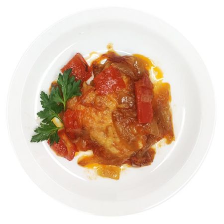 Рыба тушенная с овощами