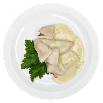 Кальмары в сметанном соусе 