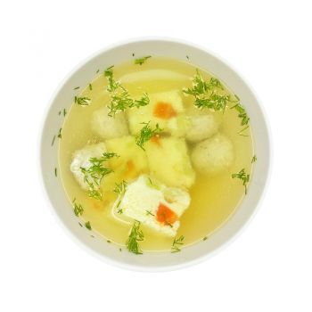 Бульон с куриными фрикадельками и омлетом с овощами